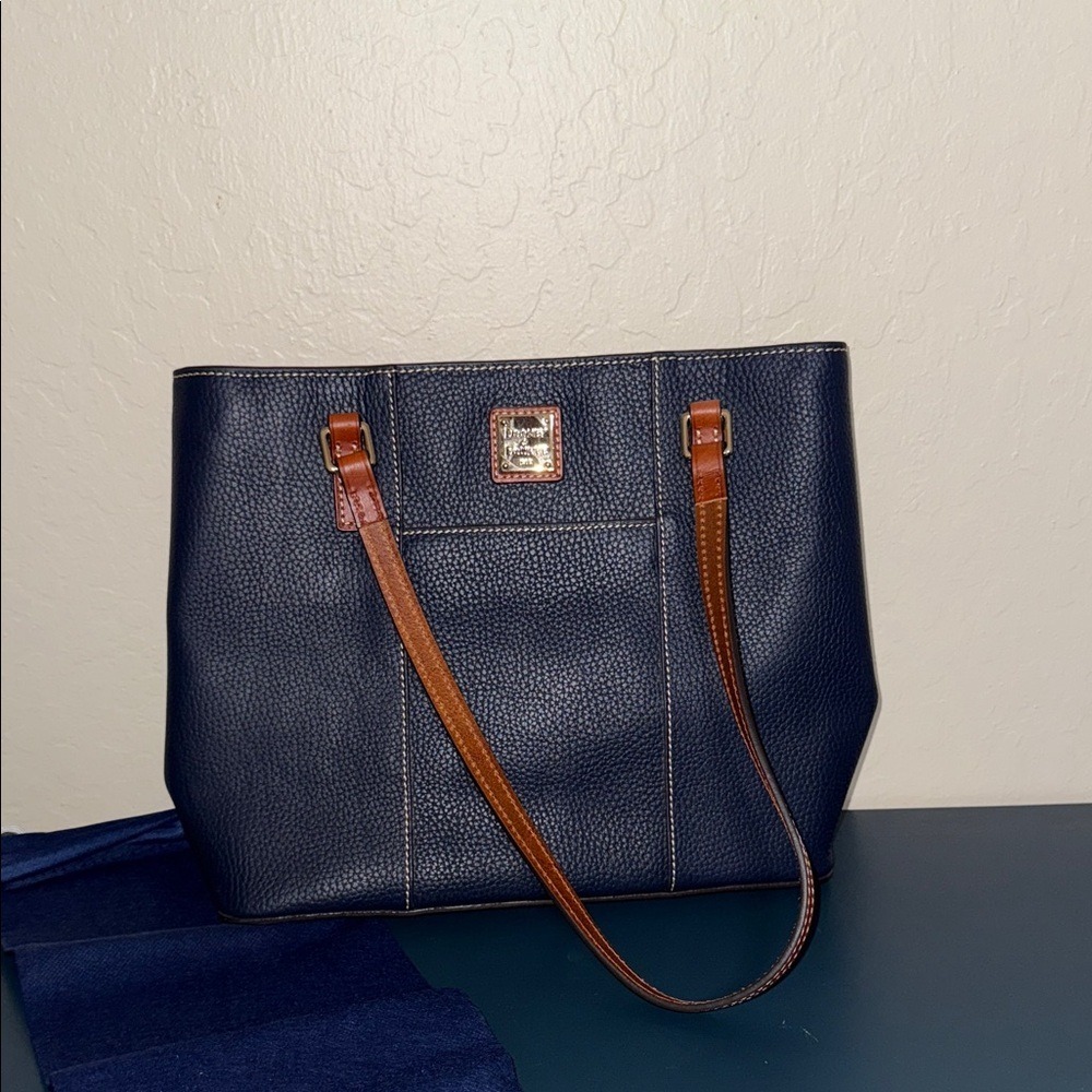 Dooney & Bourke Small Lexington Tote Midnight Blue Pebbled Leather R342 MD NEW